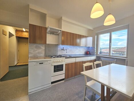 Pronájem bytu 3+1, 80 m2, Praha 5, Košíře, ulice Hübnerové