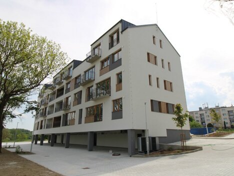 pronájem bytu 2+kk/šatna/sklep/garážoví stání, 68m2